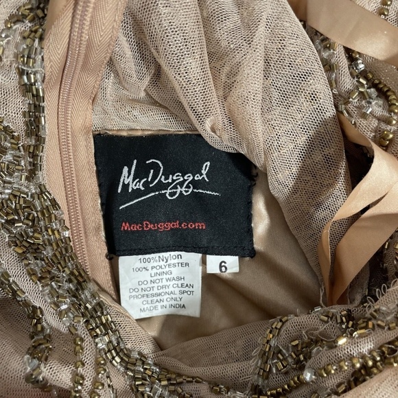 NEW Mac Duggal Beaded Long Sleeve Column‎ Gown in Mocha [SZ 6 ] - Picture 4 of 8